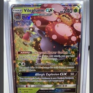 Pokemon - Vileplume GX 4/236 - SM Cosmic Eclipse - Ultra Rare - 2018 - NM